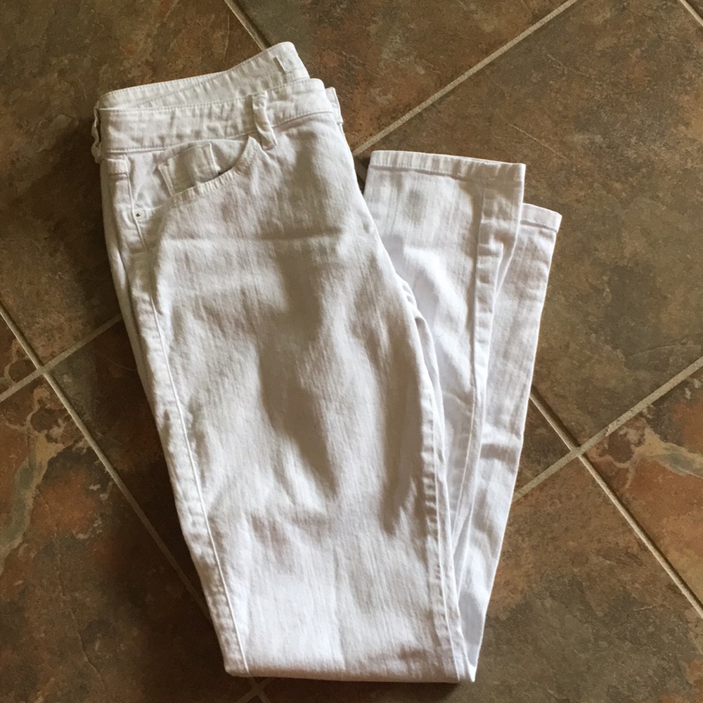 NWOT White Guess Skinny Jeans